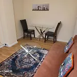 Rest & Relax Apartment