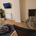 Rest & Relax Apartment